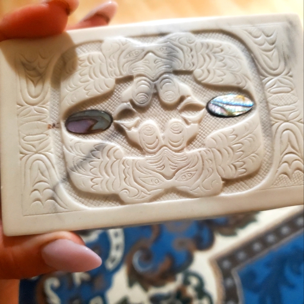 Pearlite Canada Handmade Tribal Carved Rectangular Box Fait A La